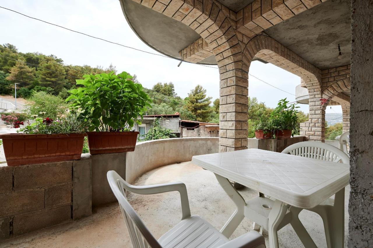 Cutan Apartment Trogir Exterior photo