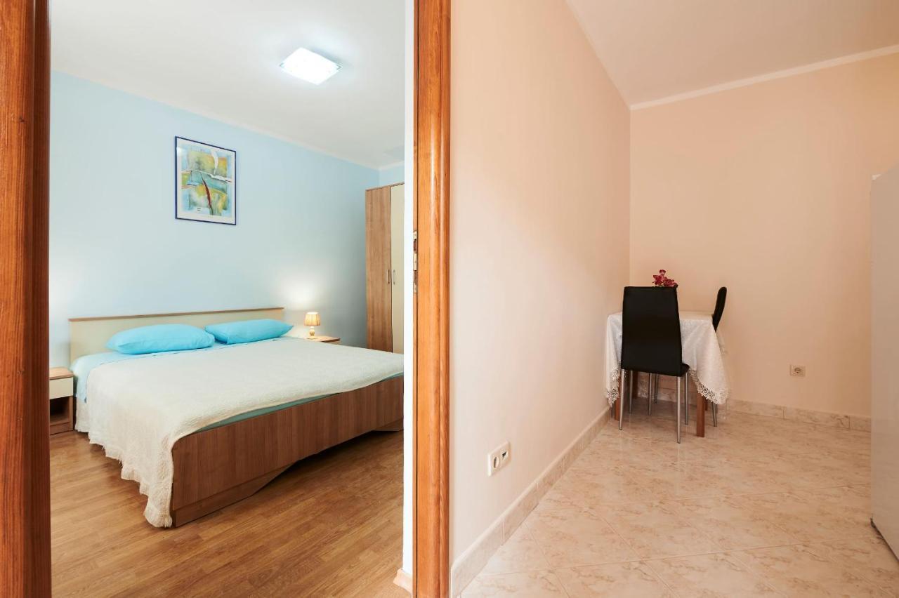 Cutan Apartment Trogir Exterior photo