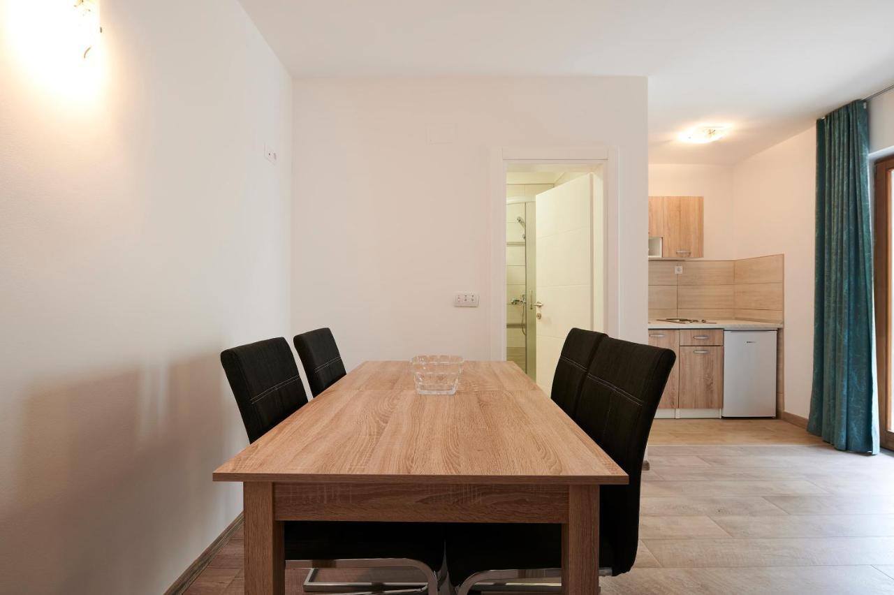 Cutan Apartment Trogir Exterior photo